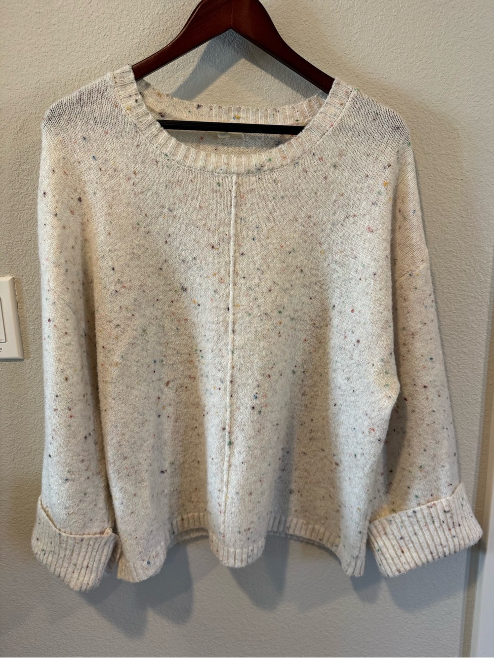Blu Pepper Cream Speckled Crewneck Sweater with Center Seam